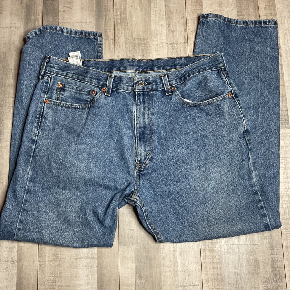 Levis 505 Regular Fit Straight Leg Jeans Mens 38x30 Medium Wash Blue Denim